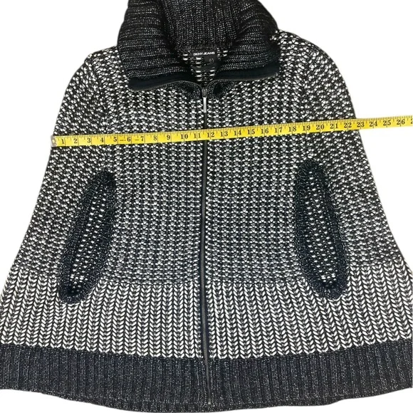 EUC DKNY Jeans Knit Capelette Poncho - Picture 5 of 7